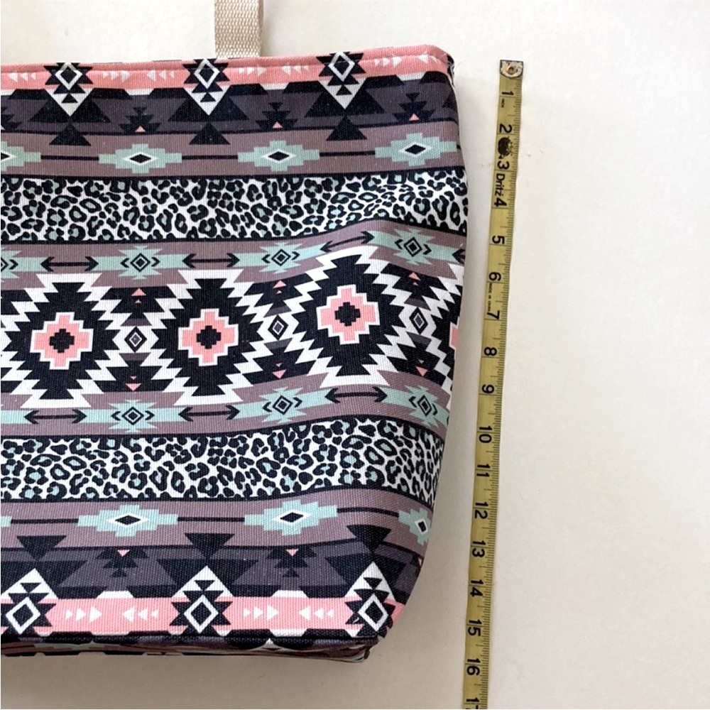 Jumbo Boho Aztec Print Beach Tote - Picture 8 of 11